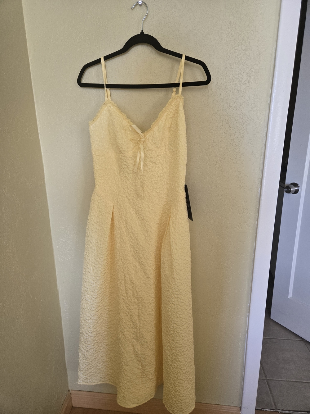 Lulu's Pale Yellow Textured Spaghetti-Strap Midi Dress